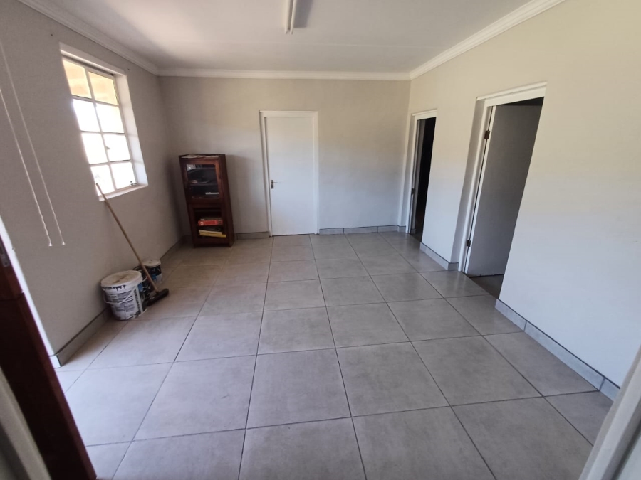 2 Bedroom Property for Sale in Van Wyksdorp Western Cape